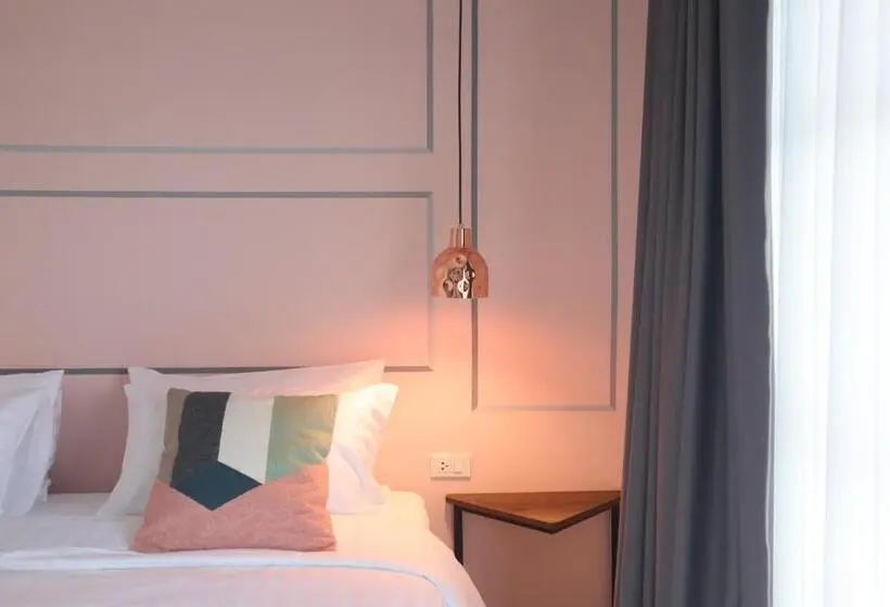 اتاق لوکس با تخت بزرگ, Goodnight Poshtel + Free Netflix