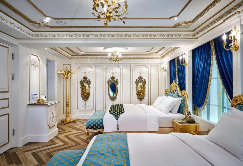 اتاق استاندارد چهار تخته, Sun Moon Lake Queen Castle Hotel 日月潭皇后古堡飯店