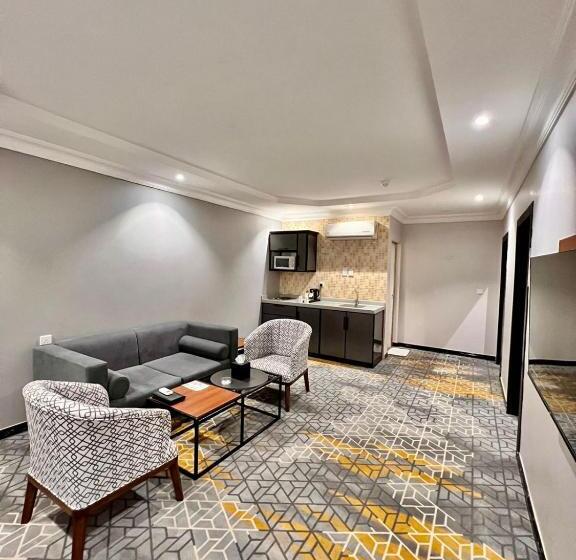 سوییت خانوادگی, Al Muhaidb Residence Al Maidan