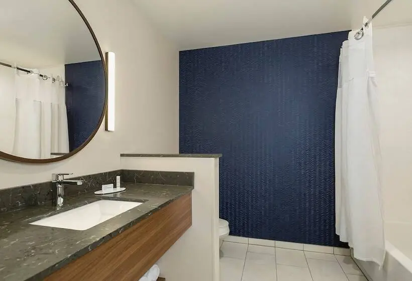 سوییت, Fairfield Inn & Suites By Marriott Des Moines Downtown