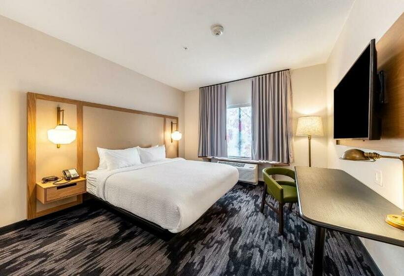 带大床的标准间, Fairfield Inn & Suites By Marriott Gainesville I35