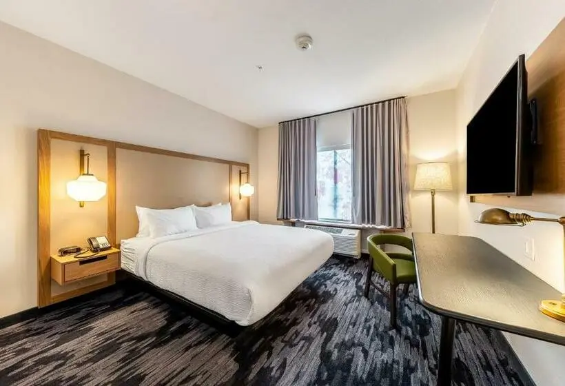 キングサイズベッドのスタンダードルーム, Fairfield Inn & Suites By Marriott Gainesville I35
