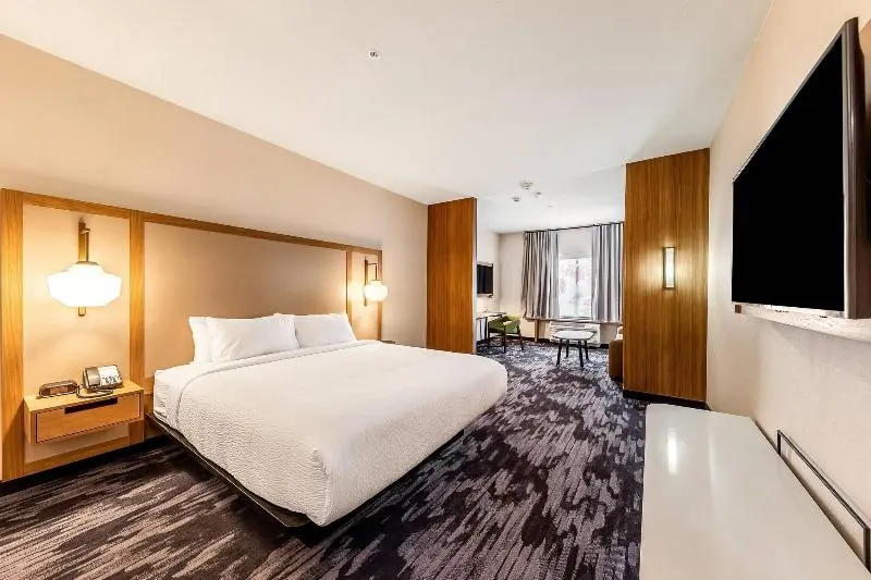 キングサイズベッドのスイートルーム, Fairfield Inn & Suites By Marriott Gainesville I35