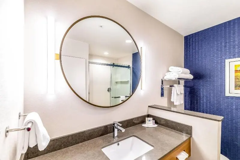 キングサイズベッドのスイートルーム, Fairfield Inn & Suites By Marriott Gainesville I35