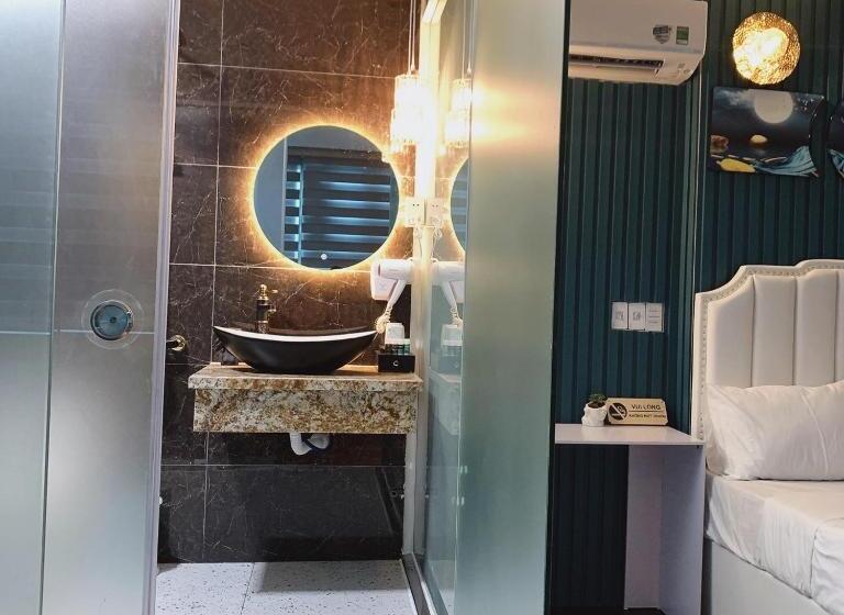 اتاق استاندارد چهارنفره با بالکن, Mio