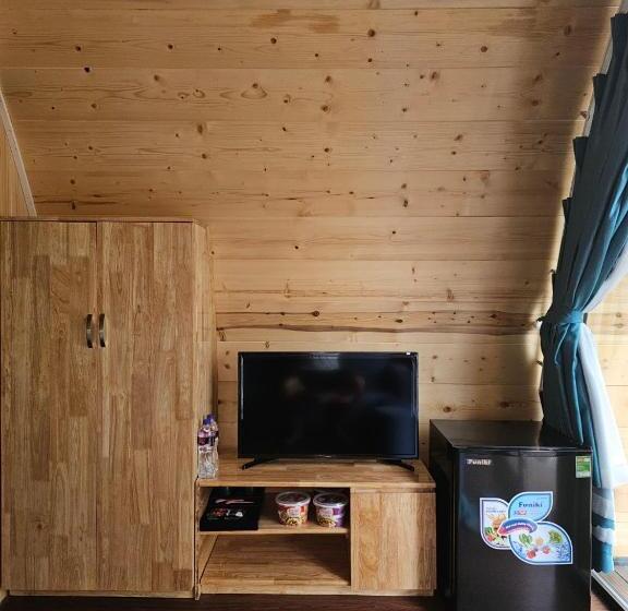 ویلای استاندارد با چشمانداز باغ, Mio