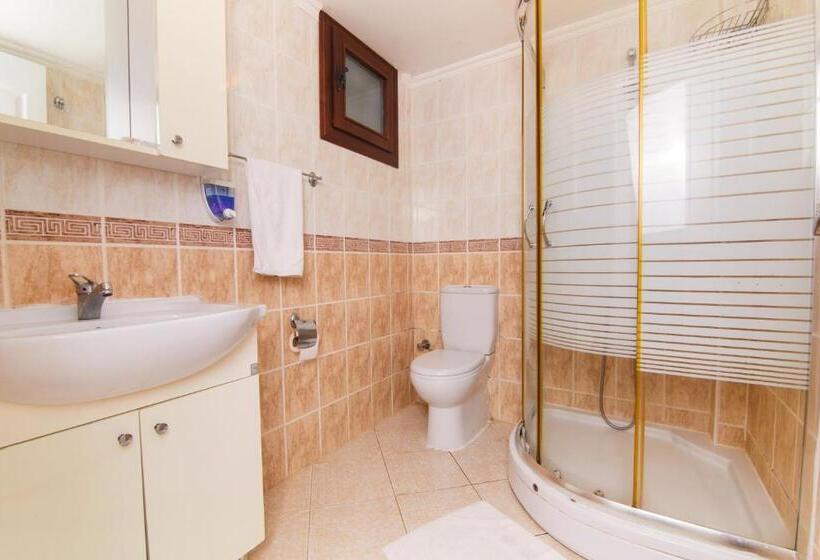 سوییت خانوادگی, Dalyan Hotel Nish Caria