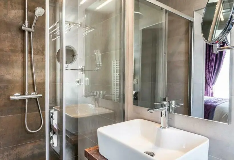 Standard-huone, Brit Hotel Privilege Lisieux   La Villa Des Arts