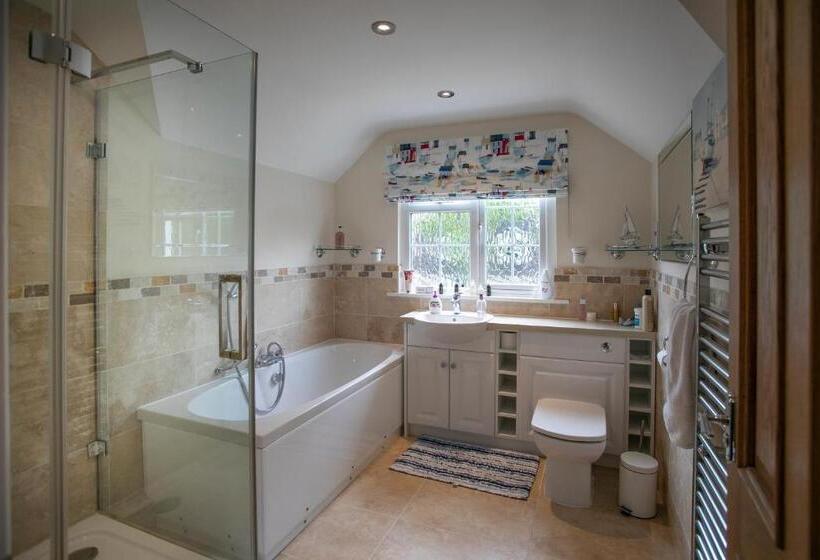 חדר דלוקס, The Heather's Bed And Breakfast