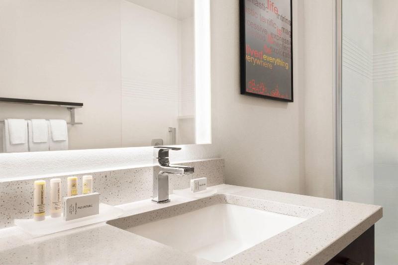 إستوديو قياسى سرير كينج, Towneplace Suites By Marriott Janesville