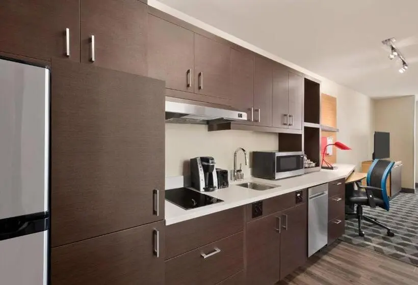 スタンダードスタジオ, Towneplace Suites By Marriott Janesville