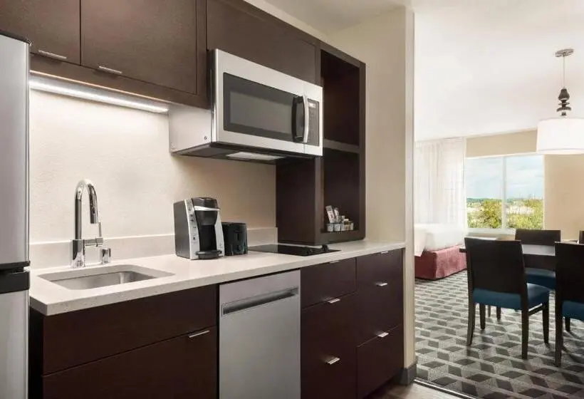 スタンダードスタジオ, Towneplace Suites By Marriott Janesville