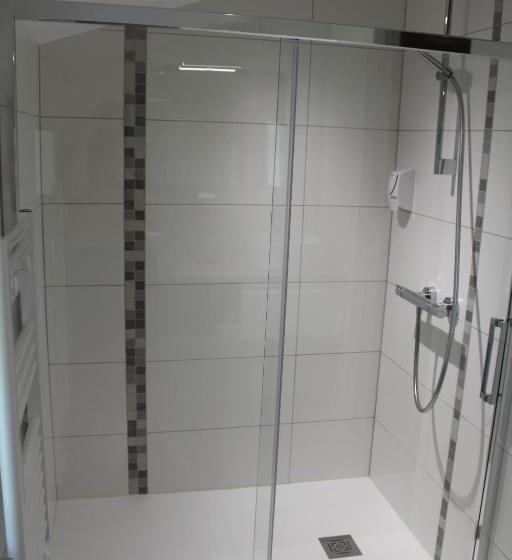 Четырехместный Номер Стандарт, Chambres D'hôtes Logis Charrier Le Petit Bignon