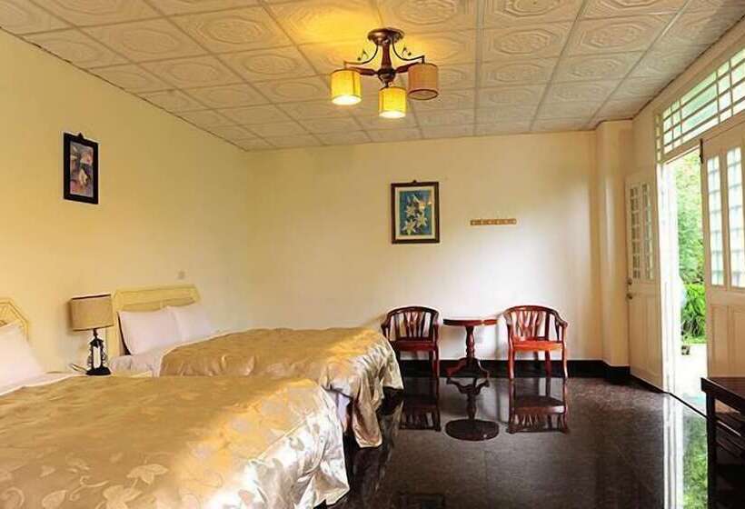 اتاق لوکس چهار تخته, Ching Jing Homeland Resort Villa