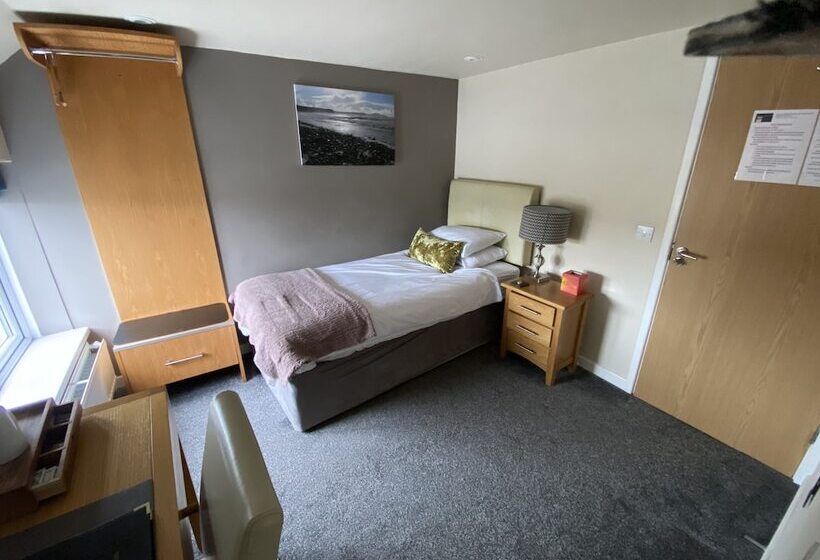 غرفة قياسية فردية, The Ferryboat