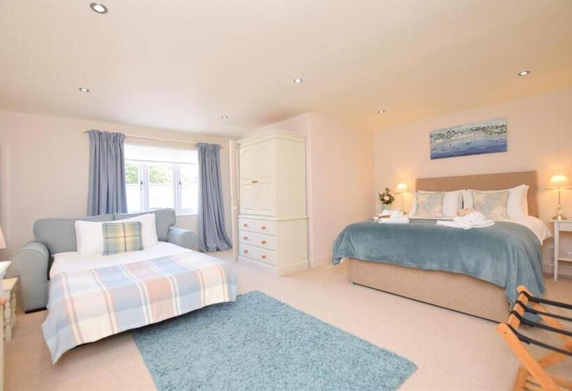 חדר סופריור עם מיטת קינג, The Old Dairy B&b