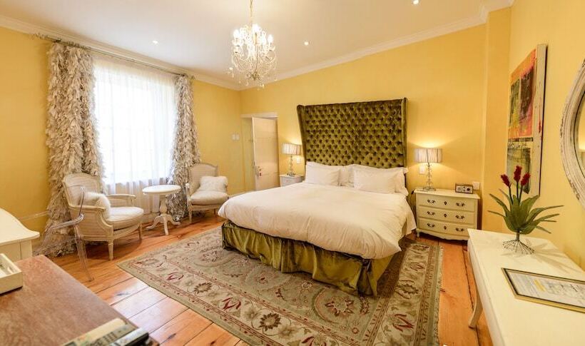 جناح, Cape Heritage