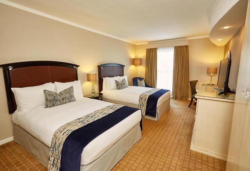 غرفه قياسيه سريرين مزدوجين, Southern Sun The Cullinan