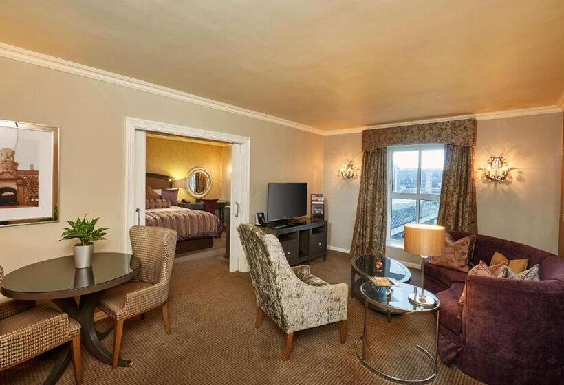 جناح, Southern Sun The Cullinan