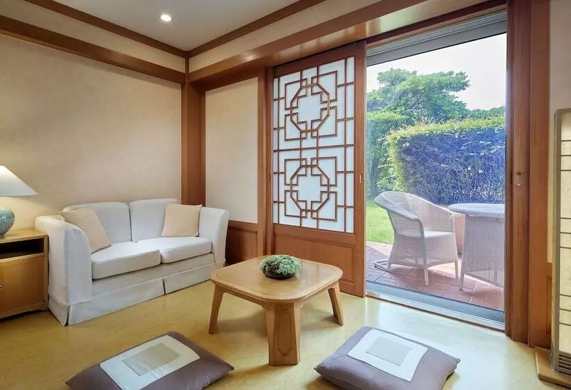 اتاق پریمیوم با چشم‌انداز باغ, The Shilla Jeju