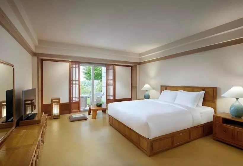 اتاق استاندارد با چشم‌انداز باغ, The Shilla Jeju