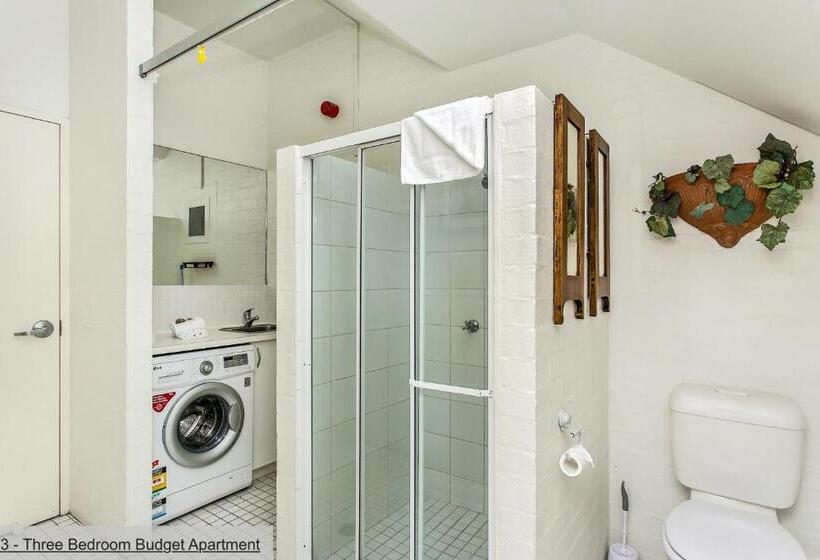 شقة 3 غرف, The Terraces Main Beach