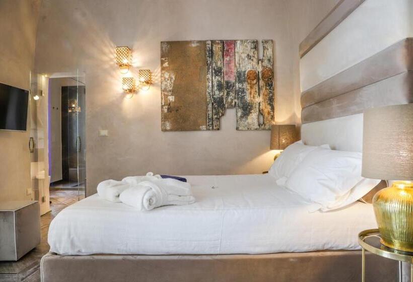 מיטת קינג בסוויטה, Al Console Luxury Suite