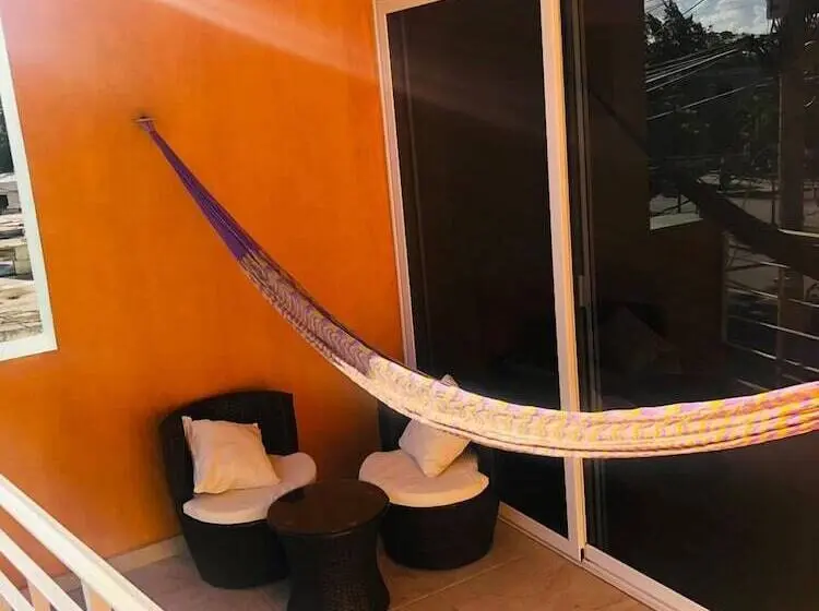 اتاق لوکس با چشم‌انداز شهر, Arco Iris Tulum