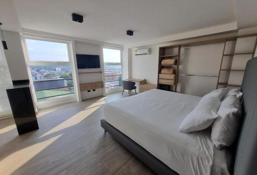 סטודיו סופריור, Olaya Plaza