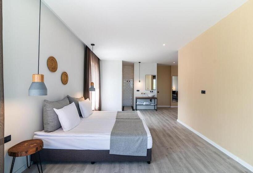 침실 1개 아파트, Primorski