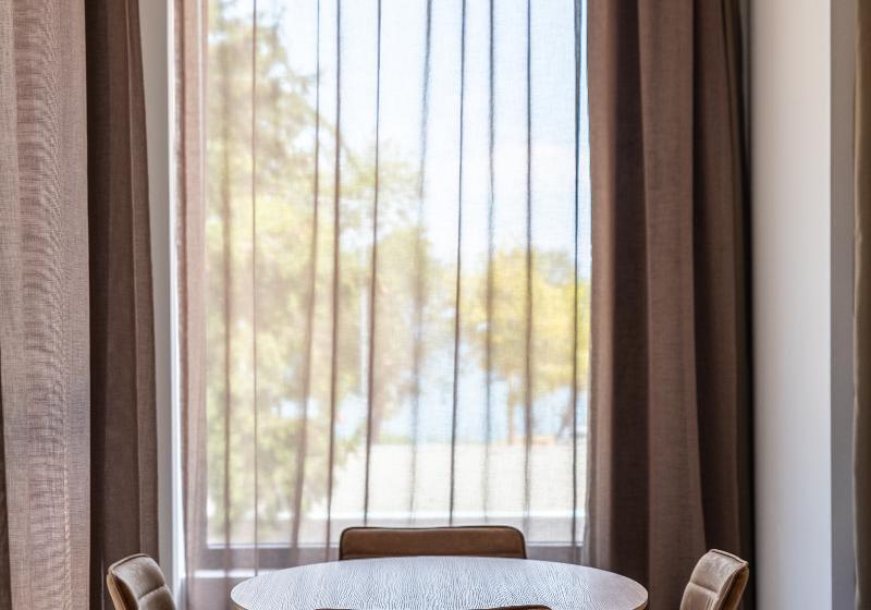 침실 2개 아파트, Primorski