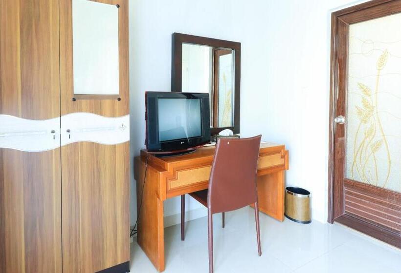 غرفة قياسية, Ge Jacmart Homestay Makassar