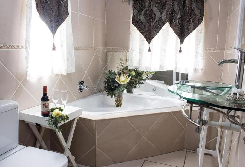 חדר דחוקס עם מיטת קינג, Gemstone Guest House