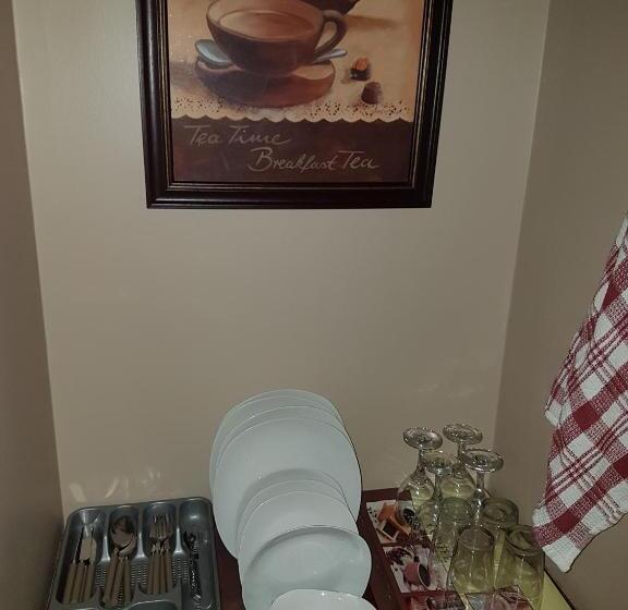 חדר משפחתי, Gemstone Guest House