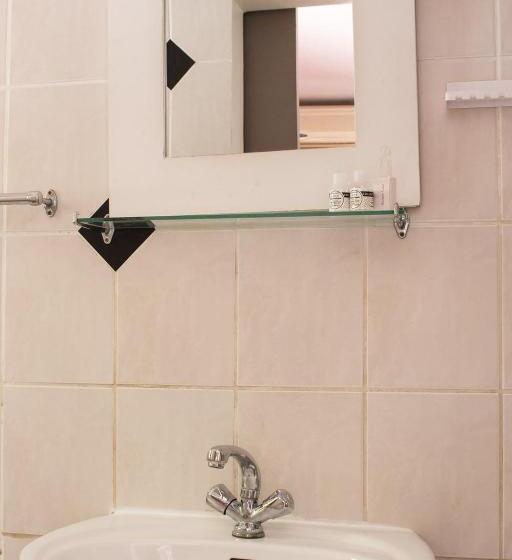 חדר סטנדרט נוף לגינה, Gemstone Guest House