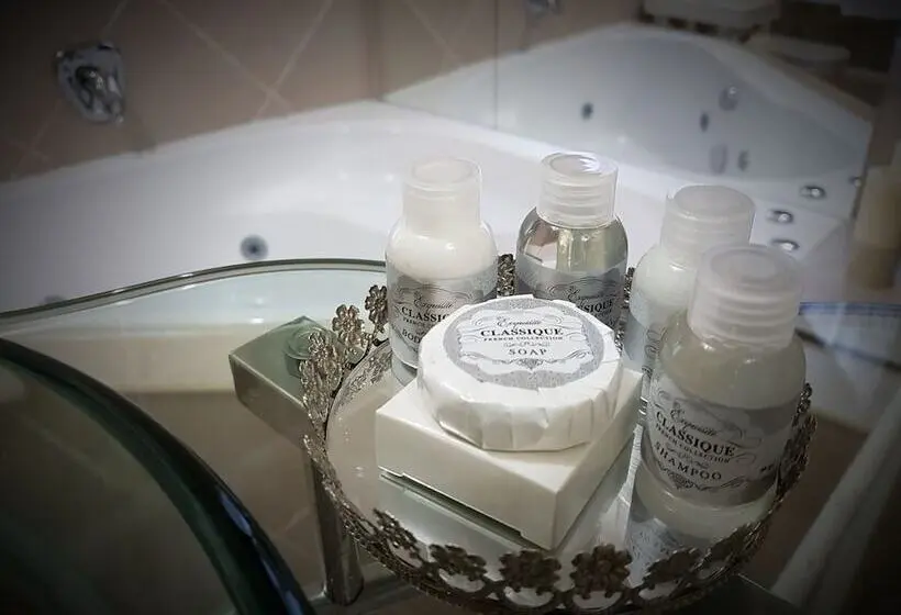 キングサイズベッドのデラックスルーム, Gemstone Guest House