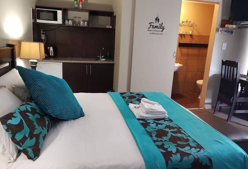 חדר משפחתי, Gemstone Guest House