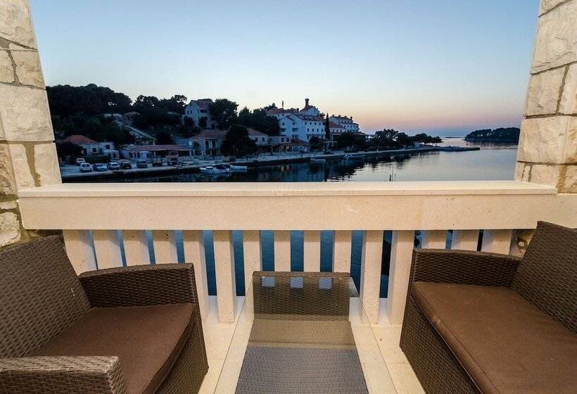 オーシャンビューバルコニー付きワンベッドルームアパートメント, Guest House Kiko