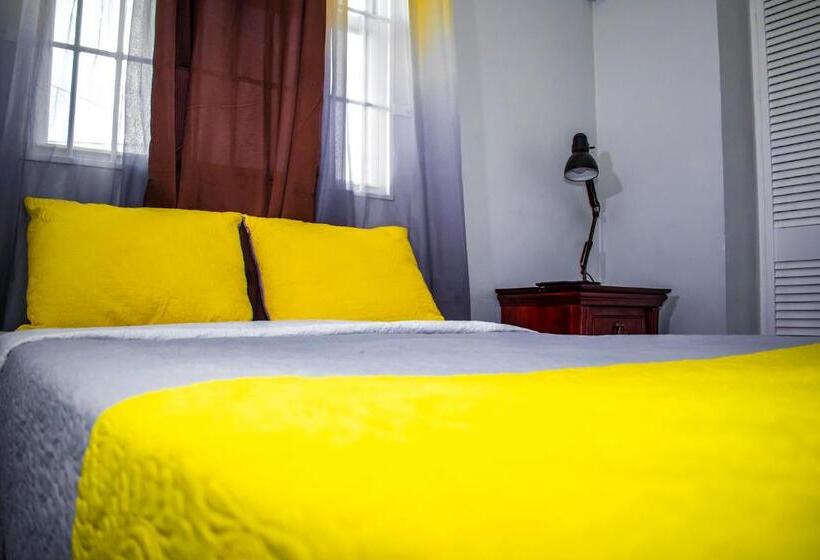 اتاق لوکس یک تخته, Potter S Place Guest House