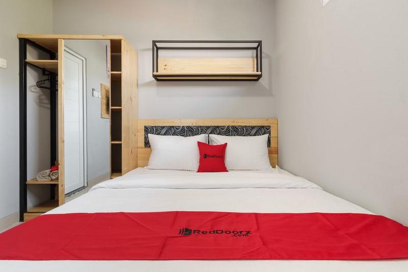 Номер Стандарт, Reddoorz Near Plaza Atrium Senen