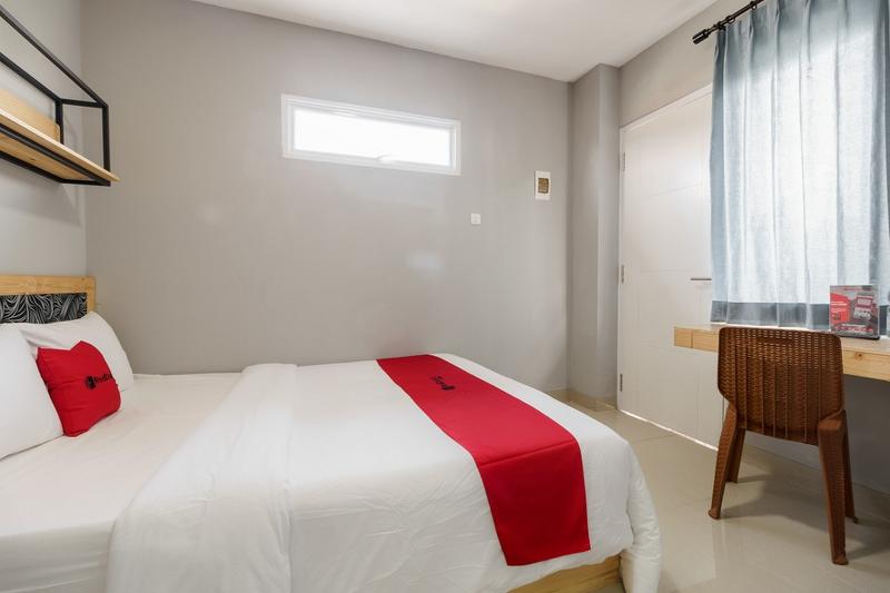 Номер Стандарт, Reddoorz Near Plaza Atrium Senen