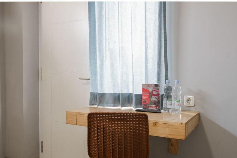 标准间, Reddoorz Near Plaza Atrium Senen