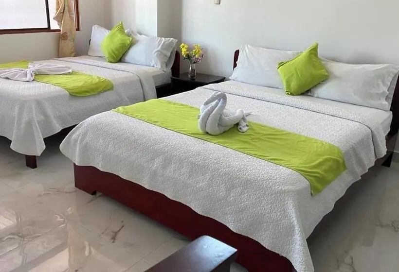 Standard Kolmen Hengen Huone, Hostal Carliza