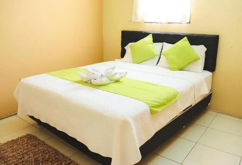 Standard Kolmen Hengen Huone, Hostal Carliza