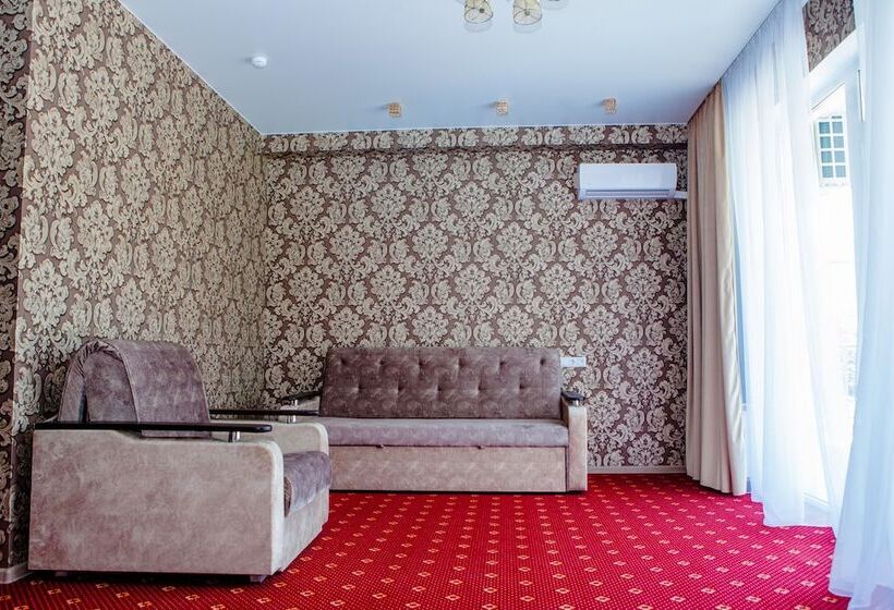 آپارتمان لوکس 2 خوابه, Revu