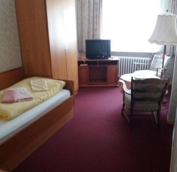 اتاق استاندارد یک نفره, Pension Cecilie