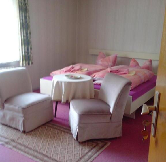 اتاق استاندارد, Pension Cecilie