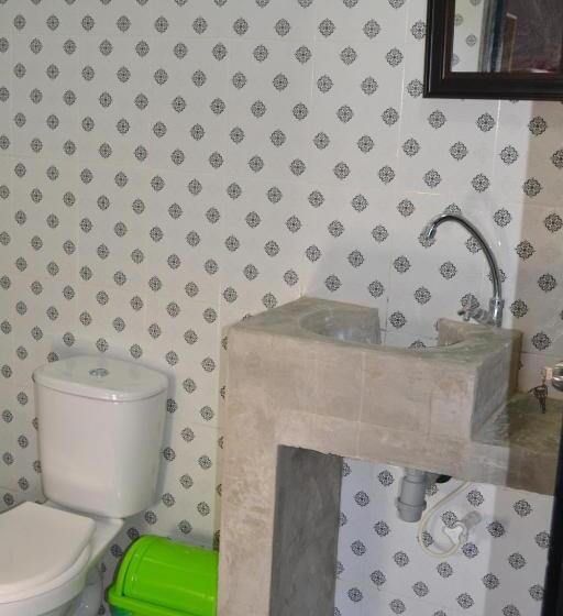 اتاق خانوادگی, Tnt Mirador