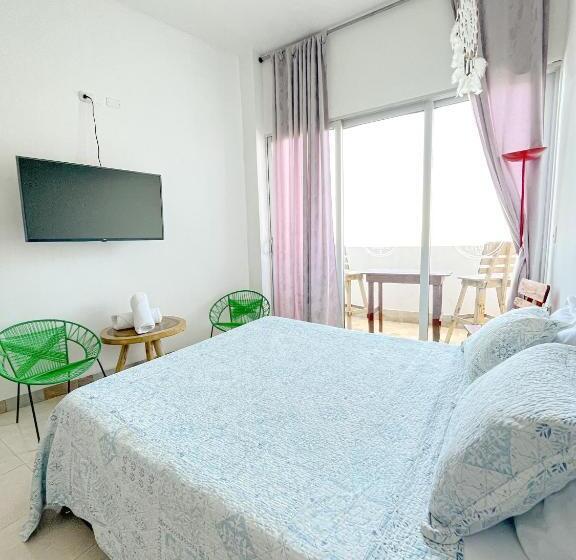 اتاق استاندارد با بالکن, Tnt Mirador