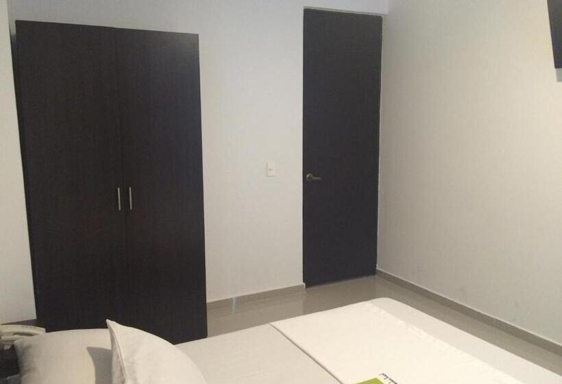 غرفة قياسية, Bucaramanga Plaza